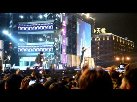 高雄義大世界跨年-蘇打綠,小情歌