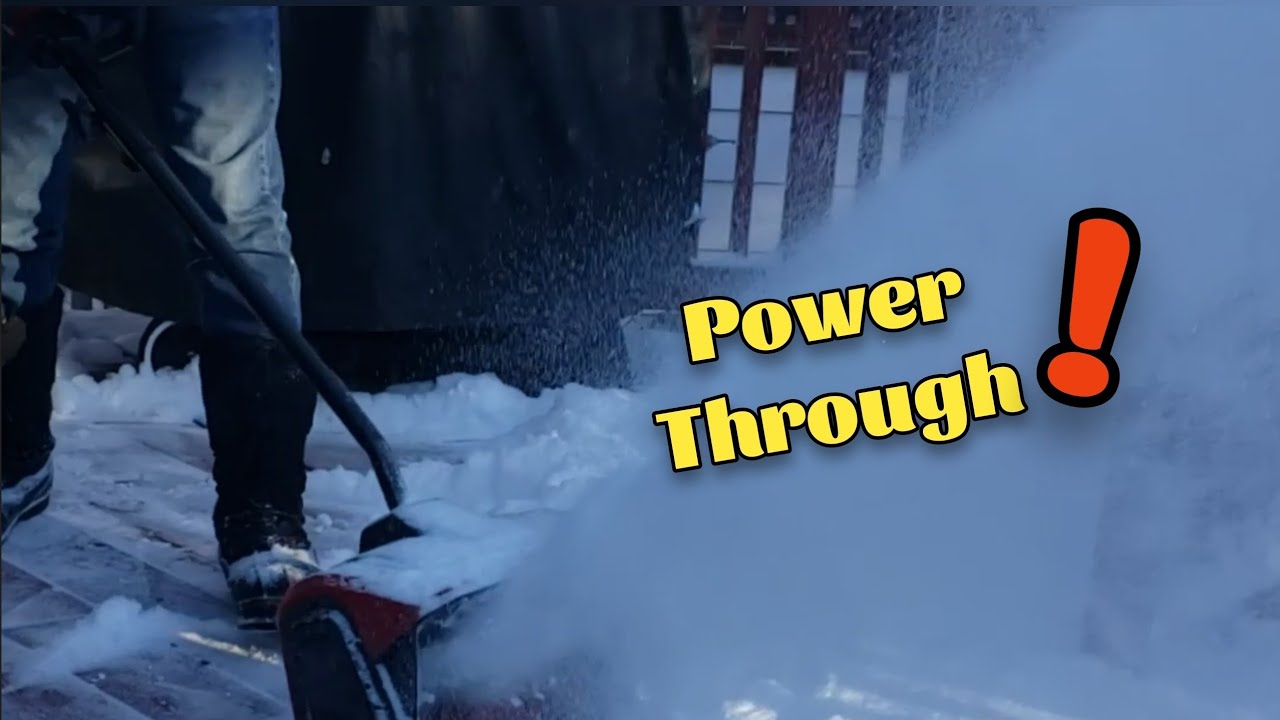 THE BEST POWER SNOW SHOVEL FOR YOUR DECK, The Toro 60 volt Power Shovel