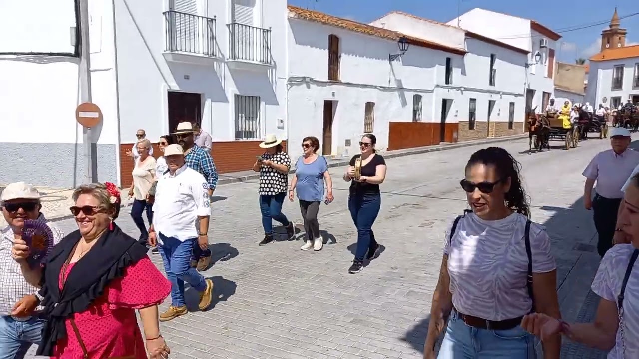 SALE LA COMITIVA DE LA ROMERIA DE SAN ANTONIO -EL ALOSNO- 2023