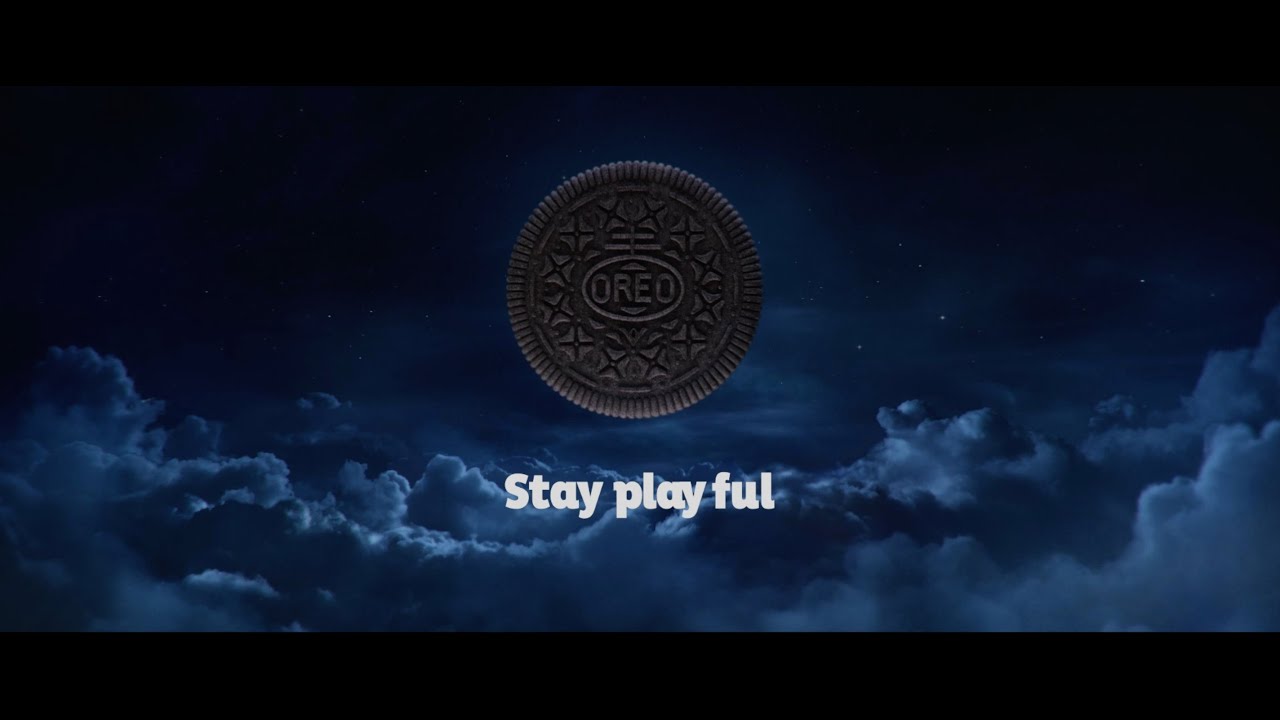 OREO First Christmas :06 CAENG 16x9 - Christmas Eve gets an unexpected twist when two new friends connect over OREO cookies. #StayPlayful