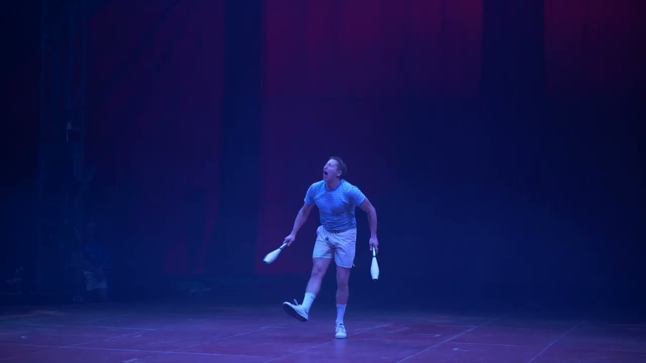Simon Juggling-  CircusRio