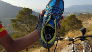 Review MTB Shimano cómo atar y zapatillas viejas - YouTube