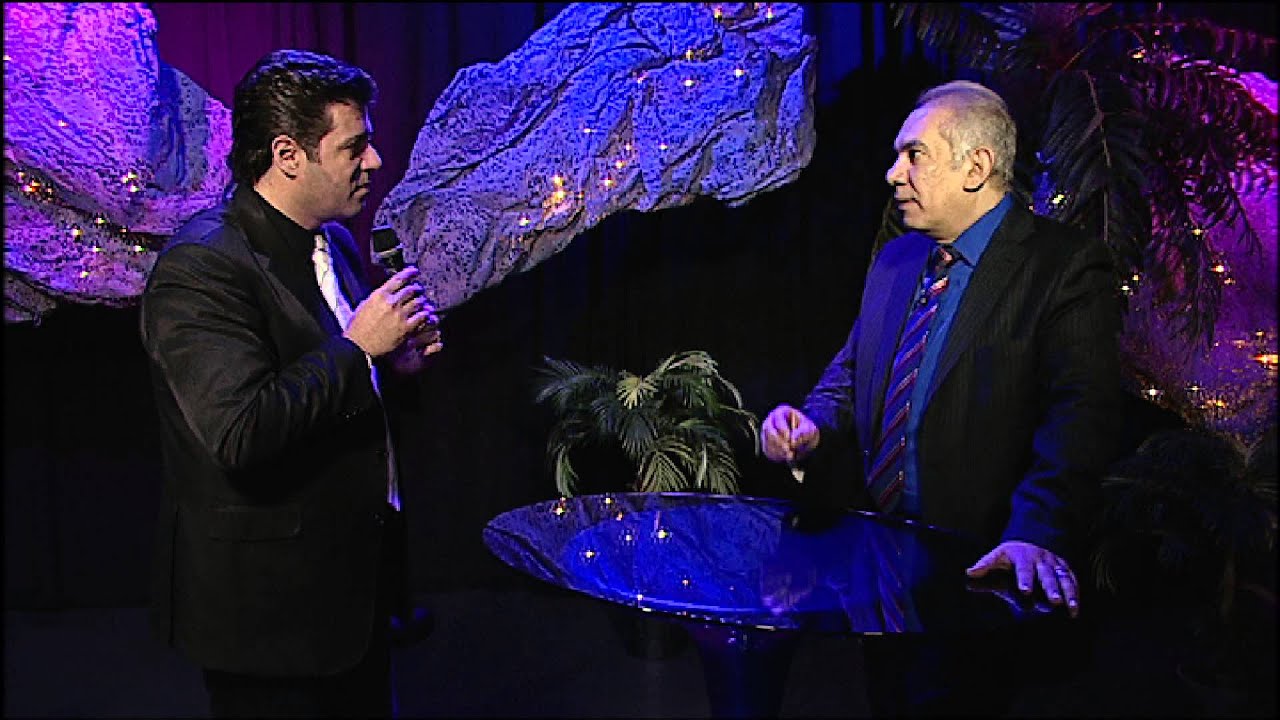 اختبار المرنم ايمن كفروني (لماذا ترك الفن والغناء  ليتفرغ لخدمة المسيح والترنيم؟ اختبار رائع شاهده)