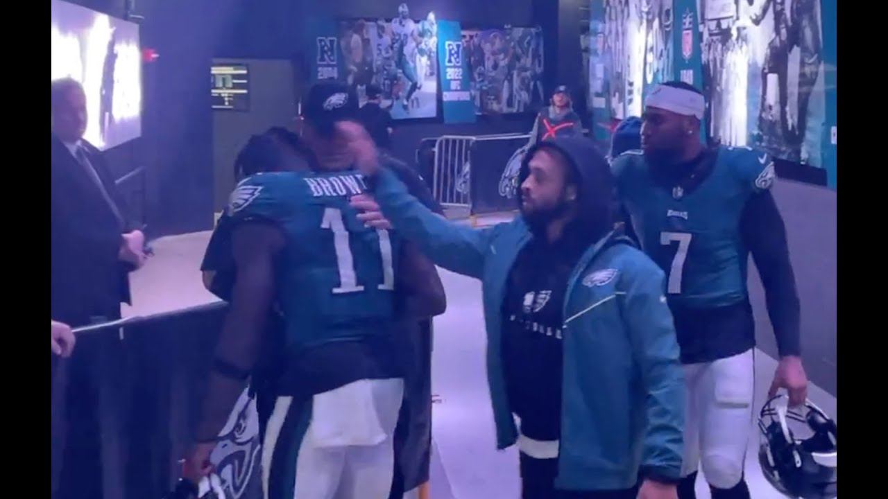 Watch Eagles players emotional reactions after 49ers rout them! Cry