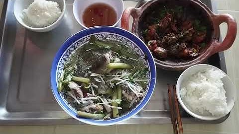 Buổi cơm sáng của vk chồng em với món cá rô đồng nấu canh chua  bông súng với món cá lóc kho tiêu
