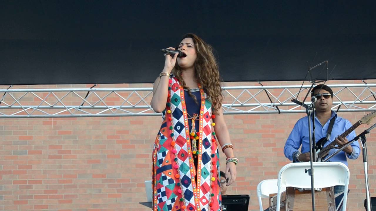 Fizza Javed performing Live at Chicago - YouTube
