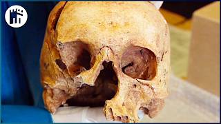 Archeologists Uncover a 700-Year-Old Skeleton Mystery