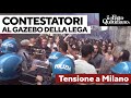 Tensione a Milano, contestatori cercano di raggiungere gazebo della Lega: respinti dalla polizia