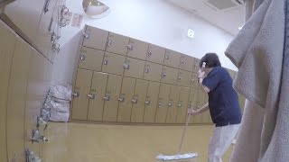 Women In The Males Changing Room At Onsen In Japan????