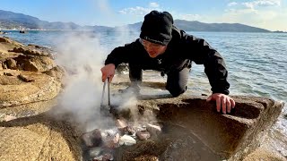 Attempting to Recreate a Classic Fisherman's Meal! Cooking Fish in a Rock Hollow.