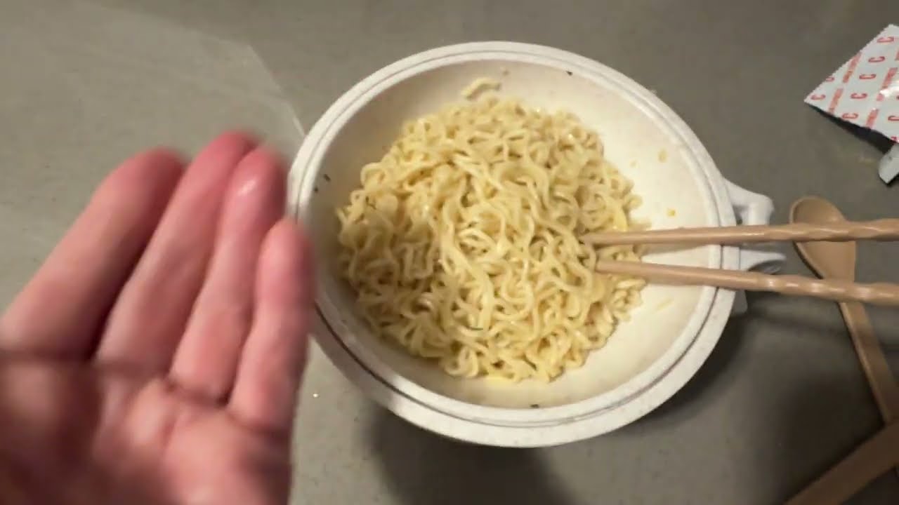 UUGlam Microwave Ramen Bowl Set Review – 32oz Portable Cooker w/ Chopsticks, Spoon & Fork