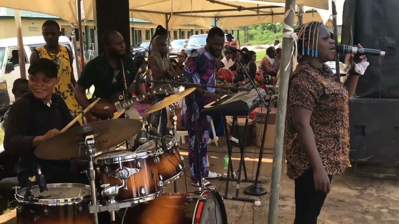 ⚠️ IF YOU DON'T WON'T TO DANCE DON'T WATCH THIS VIDEO. CUZ THIS DRUMMER IS SOMETHING ELSE #drummers