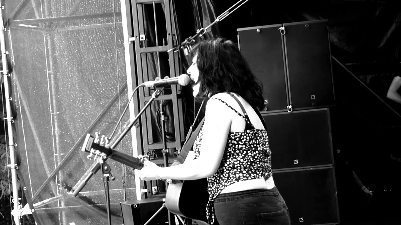 Louise Distras - The Hand You Hold (Live at Spandau Citadel, Berlin)