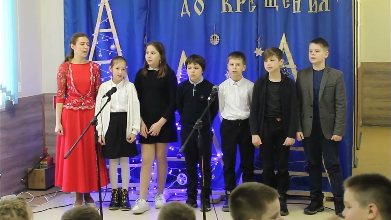 Путь марии и иосифа в вифлеем. Мария и иосиф идут в вифлеем. Иосиф и мария на пути в вифлеем. 18 марта концерт в саратове кристалл посвященный крыму. Шел иосиф с марией песня.