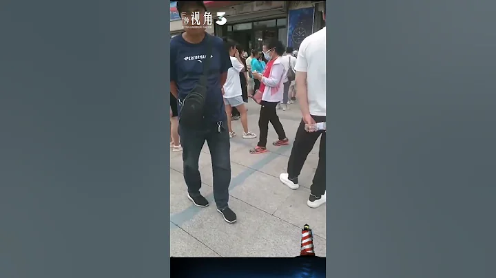 7月4日，吉林长春。一千多户在长春合隆镇买的万隆广场商铺！租给商品统一管理，返租，现商场欠业主一年租金，不给返租，不给自营，退铺3年分5期返钱，现在一分钱没给就是耍无赖！ - 天天要闻