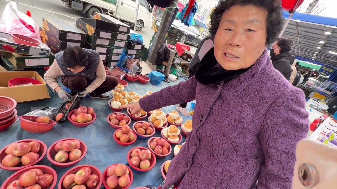 Đón Mẹ về nhà, cùng đi chợ Tết 