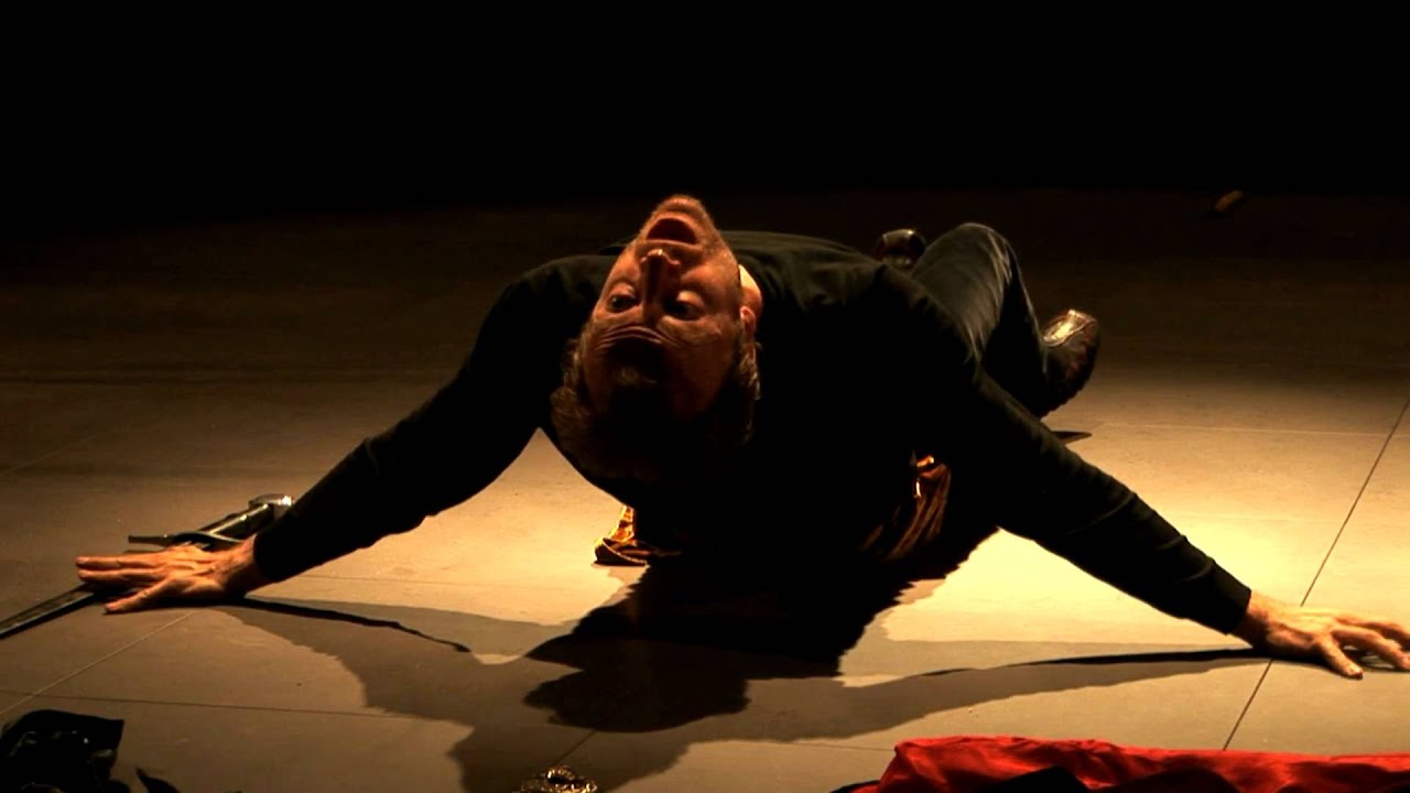 AMLETO W. Shakespeare - Punto in Movimento - Shiftingpoint