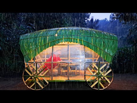 SOLO BUSHCRAFT SUPER HEAVY RAIN - BUILD A CARAVAN SHELTER - ENJOY THE SOUNDS OF NATURE