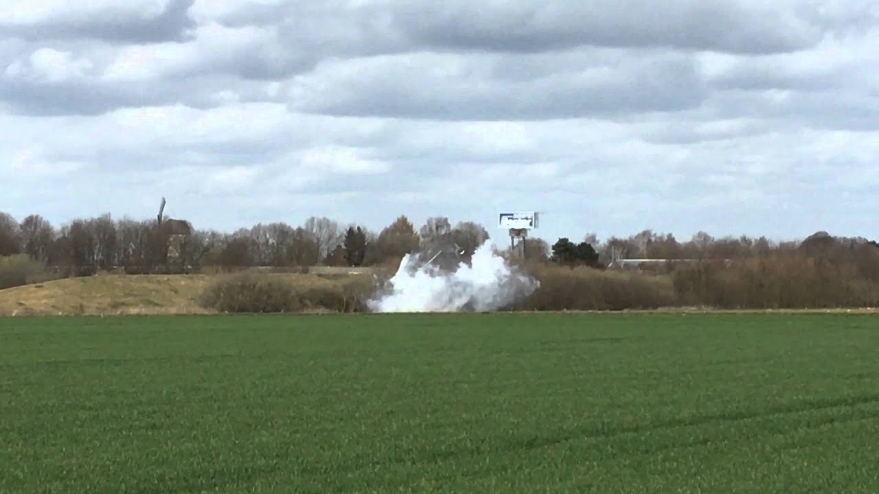 Jackerath: Erneuter Bombenfund mit Sprengung (Sprengung im Film)