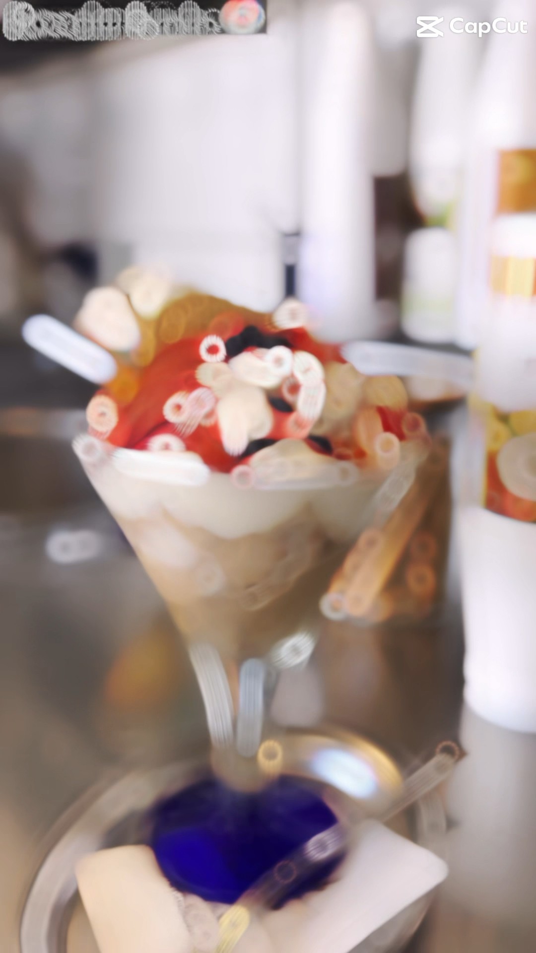 Schnelles Erdbeerbecher als Dessert 🍨 - sieker Eisdiele 🍓 - YouTube