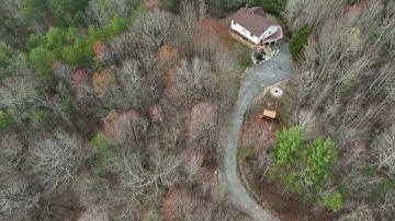 3675 Chetola Dr, Lenoir, NC 28645