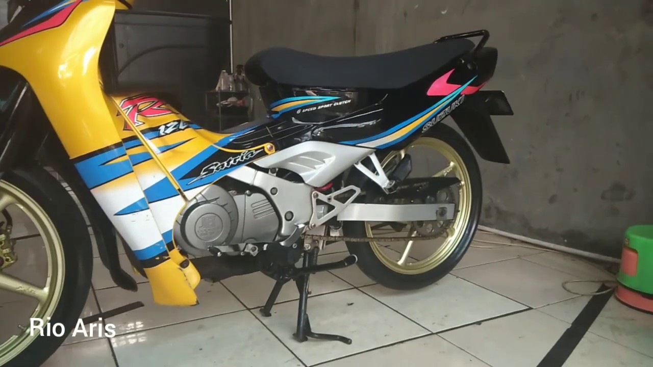 Suzuki Satria R 120 Tahun 2001 (Cuci Motor di Phin Detailing) - YouTube