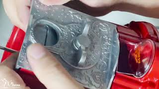 HOW DOES A GUMBALL MACHINE WORK ?