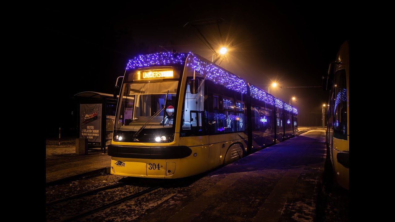 Świąteczny tramwaj w Toruniu