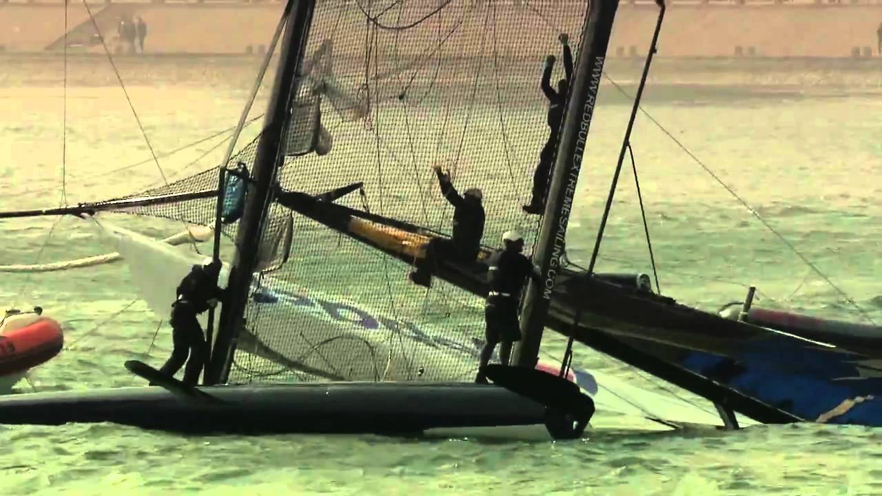 sailboat mast accident