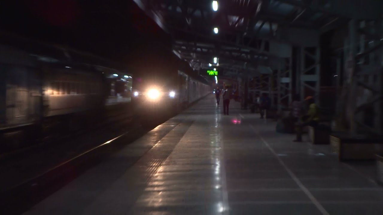 This Happens When Longest Running Rajdhani Goes on RAMPAGE : TVC Rajdhani Destroys Palghar