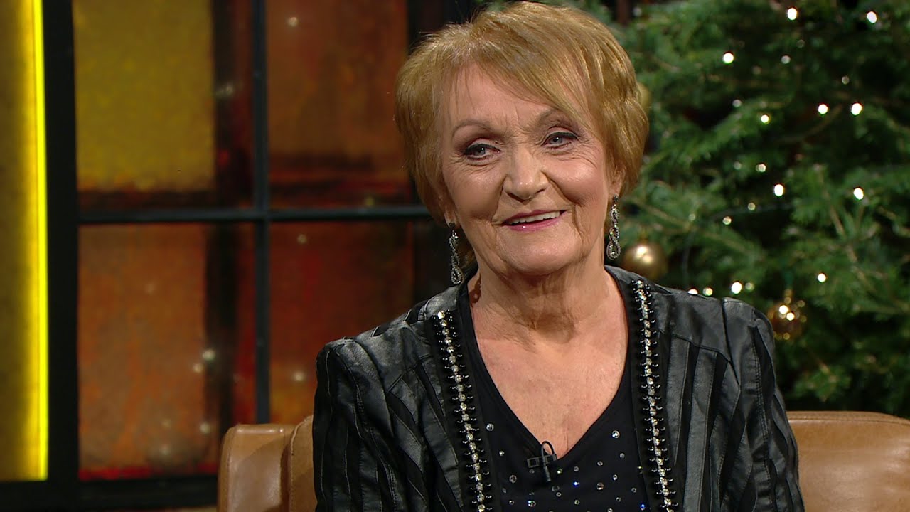 Philomena Begley lands first ICMA Hall of Fame award | The Late Late Show | RTÉ One