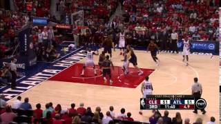 NBA, playoff 2015, Hawks vs. Cavaliers, Round 3, Game 1, Move 33, Jeff Teague, travel