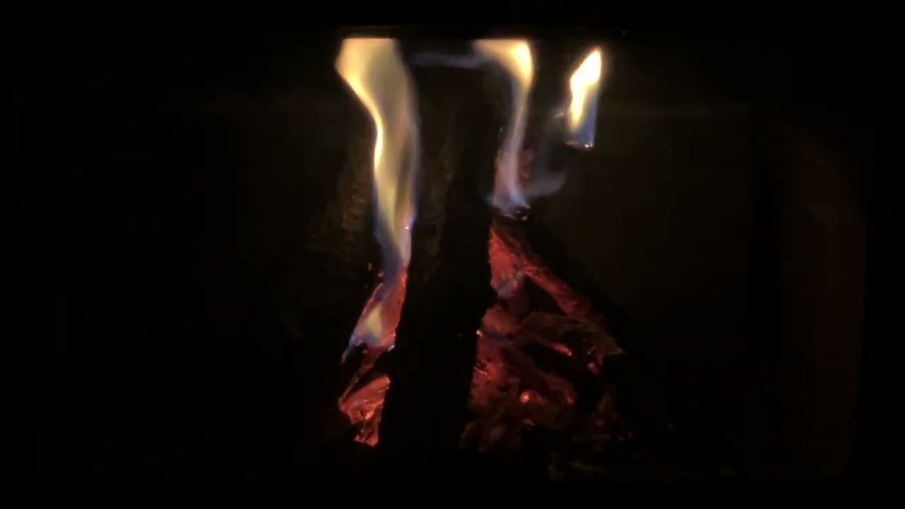 薪ストーブの炎（wood stove flame） DAY 82 - YouTube