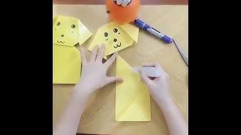 Hoạt động gấp giấy : " Gấp chú chó đáng yêu " - Trường Mầm Non Thực Hành Hoa Hồng