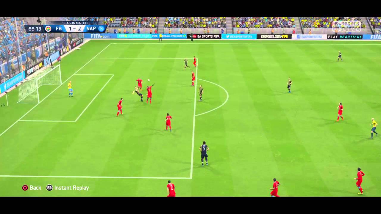 Robin Van Persie with a bicycle  kick !!! Fifa16