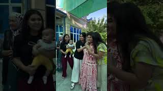 Onasi Koz Yoshlarini Tutib Tura Olmadi