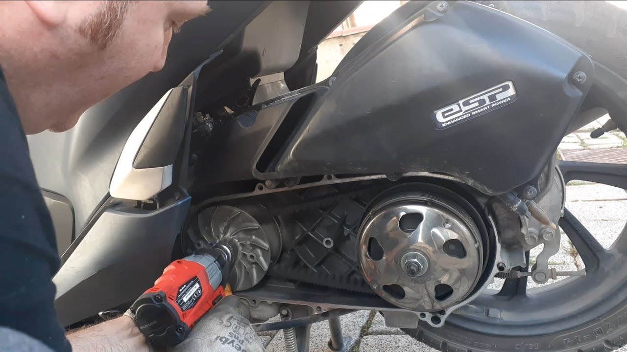 2020 Honda Pcx Varyatör Bakımı Hava Filitre Ve Ön Balata Değişimi