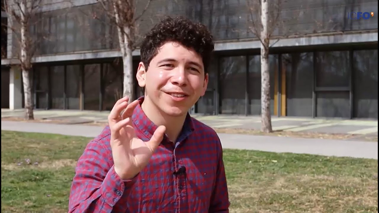 Using photons as neurotransmitters to control the activity of neurons