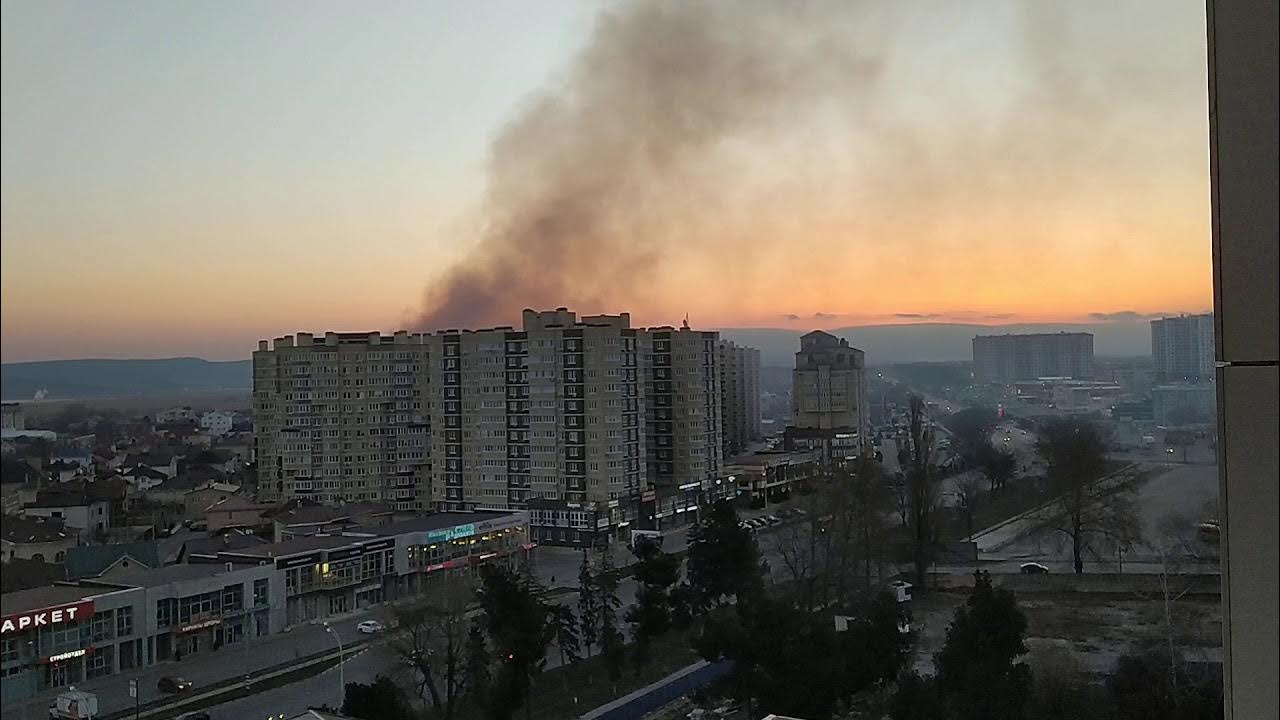 Горит мансарда в анапе. Пожар в анапе сегодня ночью. анапа горит. сгорела мансарда сочи.