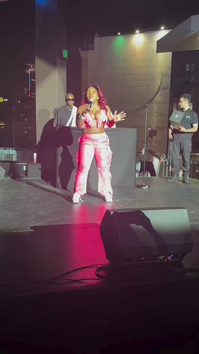 Makhadzi performing Number 1 in France 🇫🇷 🙌 👌 #makhadzi #zimentertainment #betawards2024 #Number_1