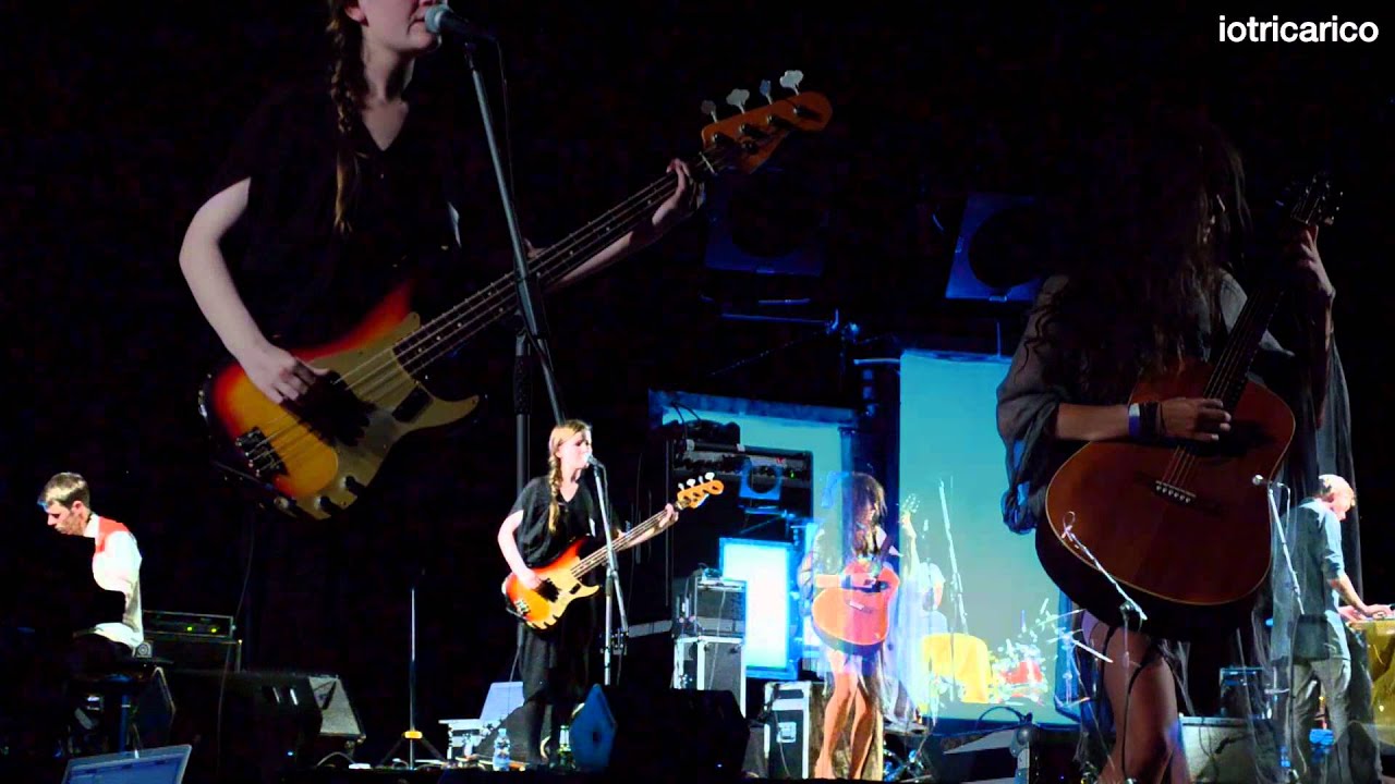 HD - MUM - Green grass of tunnel - Live @ Arco 2012