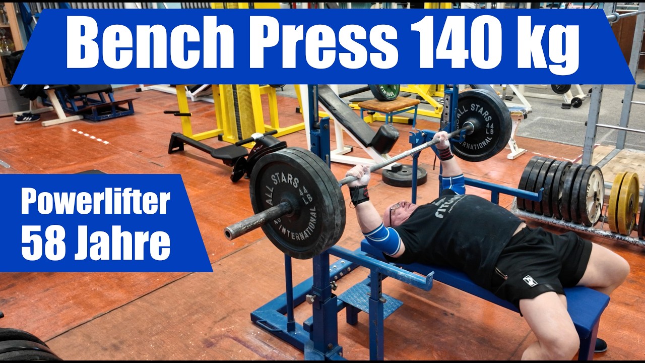 Bankdrücken 140 kg mit Ablage, es geht voran - Schultern und Trizeps - Powerlifter 58 Jahre