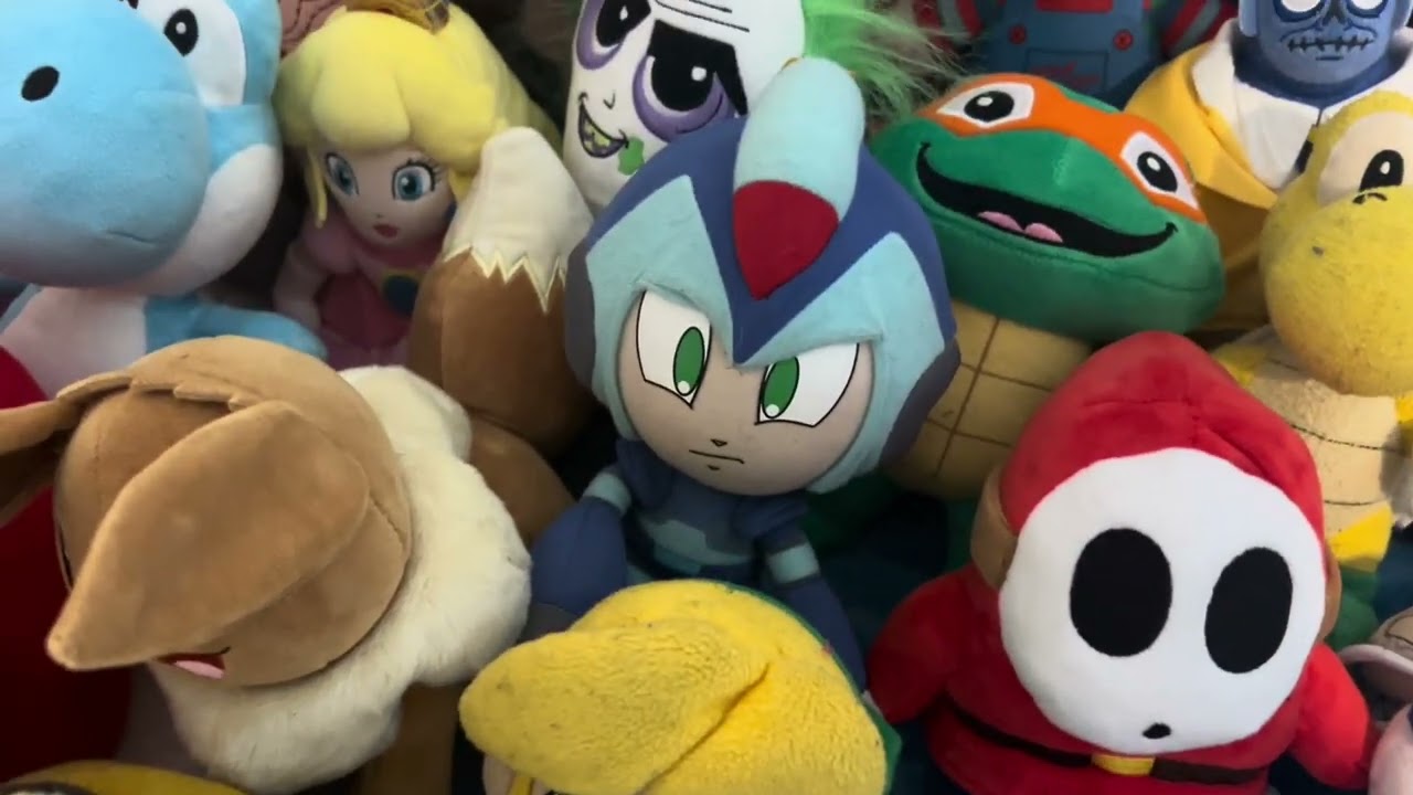 Mack’s Amazing World of Plush, Season 5, Episode 1: To a New Amazing World of Plush