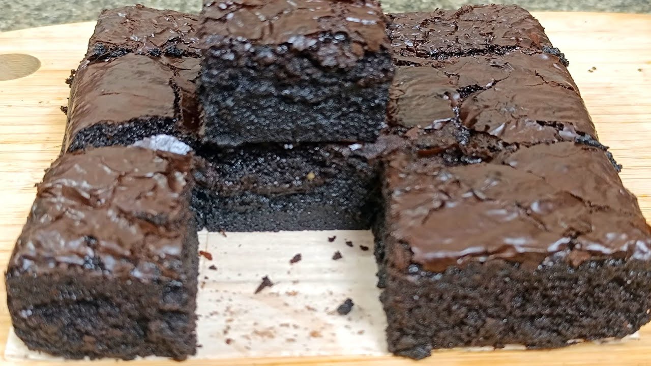 Fudgy Chocolate Brownie / ചോക്ലേറ്റ് ബ്രൗണി 