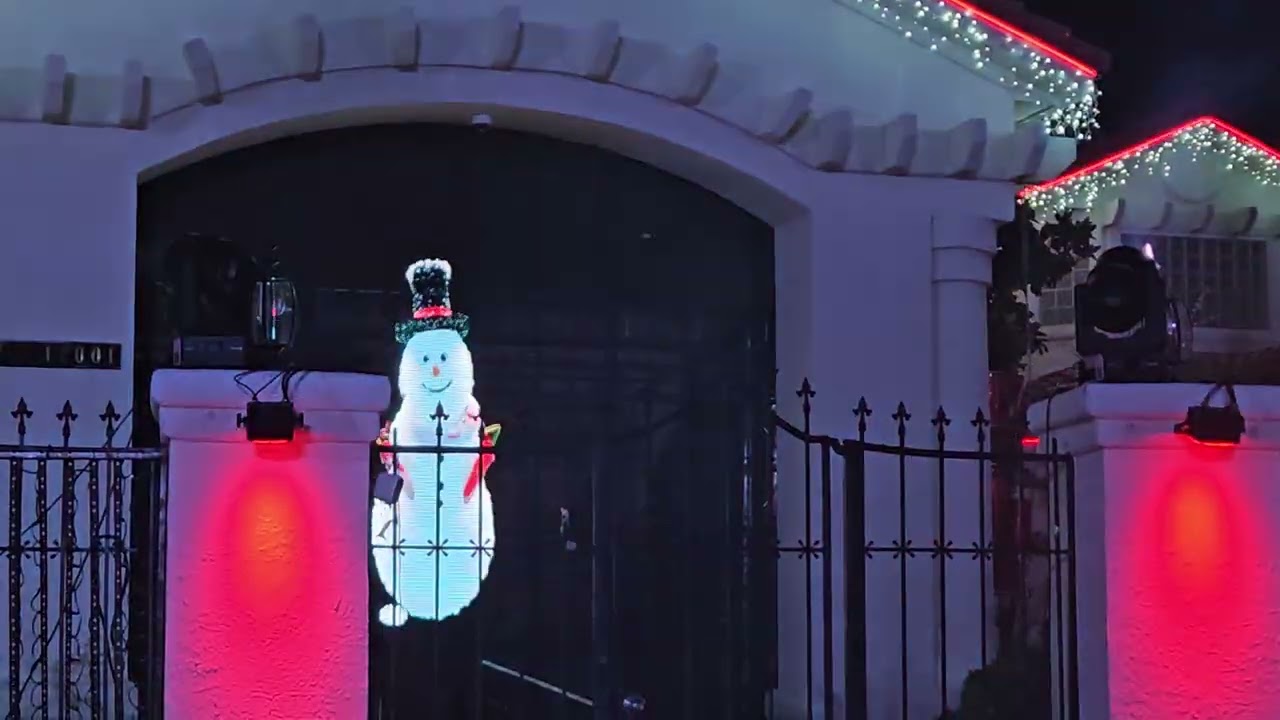 Fred Loya Christmas Light Show Dec 6 2025 (8pm show)