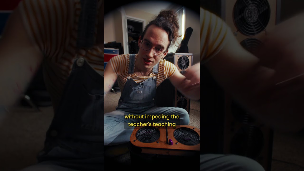 Мы установили в классе воздухоочистители CleanAirKits, чтобы снизить заболеваемость.