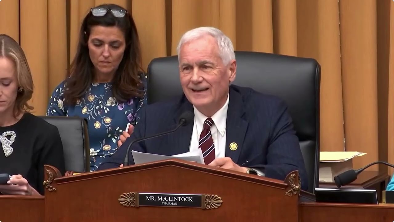 Председатель Макклинток выступил со вступительной речью на заседании Подкомитета по иммиграции Су...