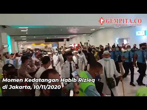 Detik Detik Habib Rizieq Tiba di Bandara Soekarno Hatta