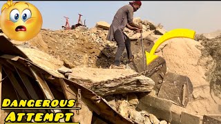 Download Lagu 👹💥The Indestructible rock: A challenge accepted”#asmr #asmrsounds #rockcrusher #trending  MP3