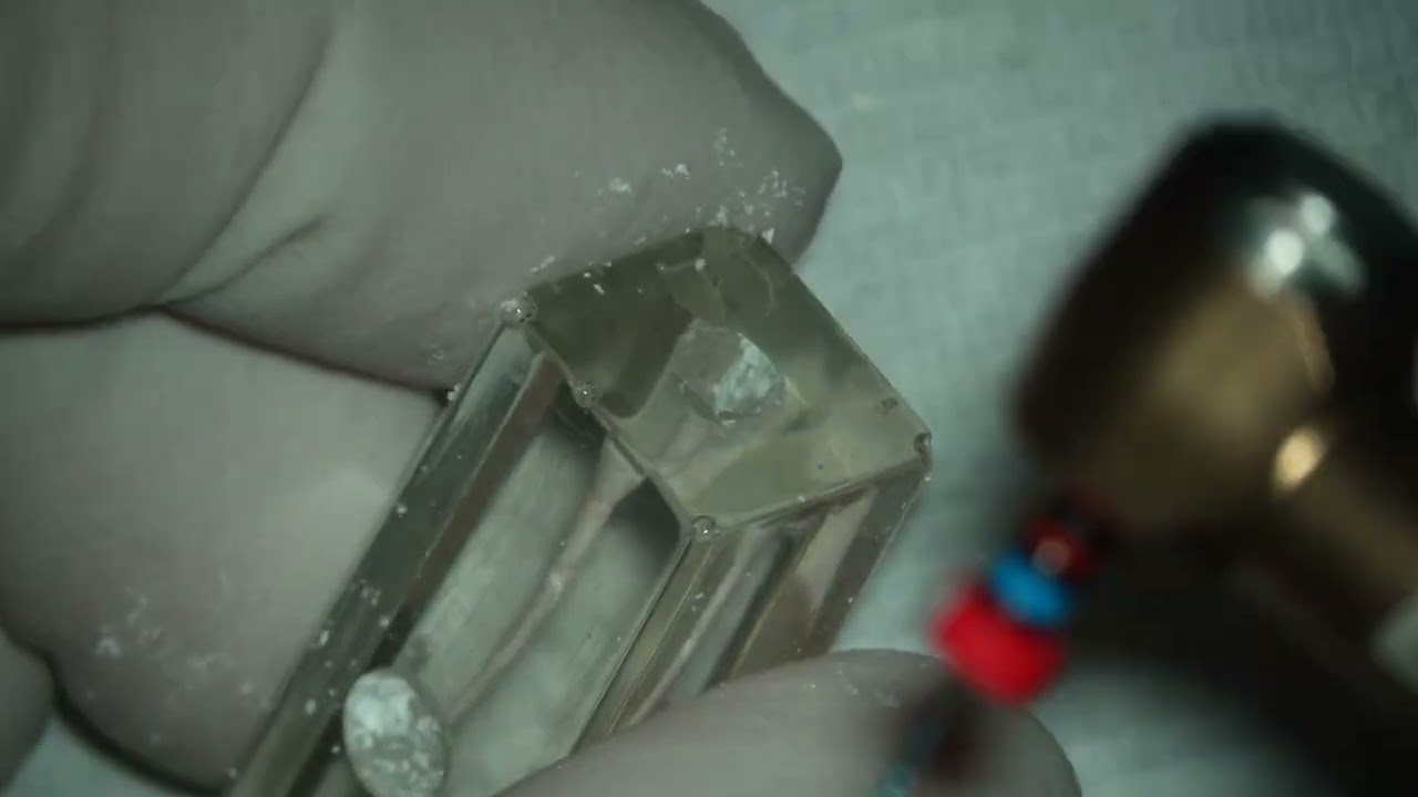 Removing gutta percha in 16 seconds with XP endo shaper